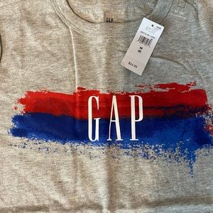 NWT Gap tee shirt with red and blue detail